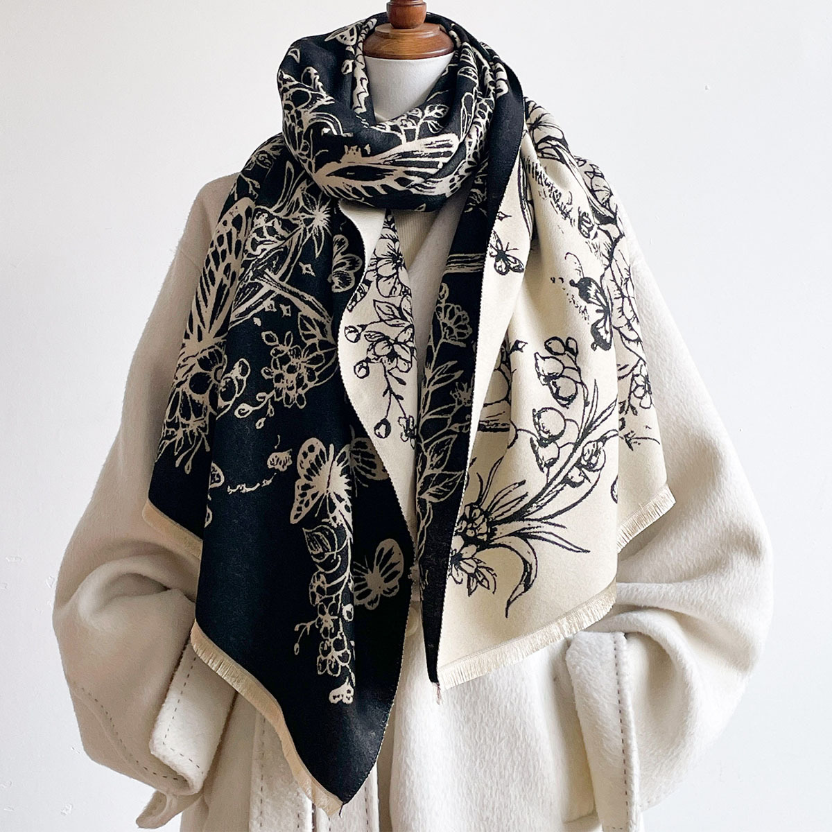 Pashmina Wrap Large - 女性用イミテーションカシミヤスカーフ フリンジ付き 厚手 暖かいショール リバーシブル 冬用プリントスカーフ