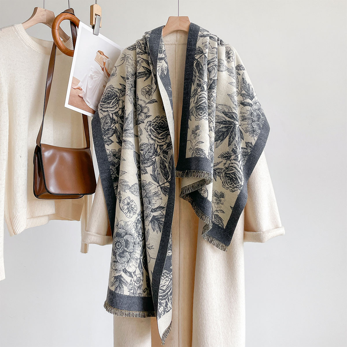 イミテーションカシミヤスカーフ レディース フリンジ付き 厚 - Pashmina Wrap Large のレビューと価格